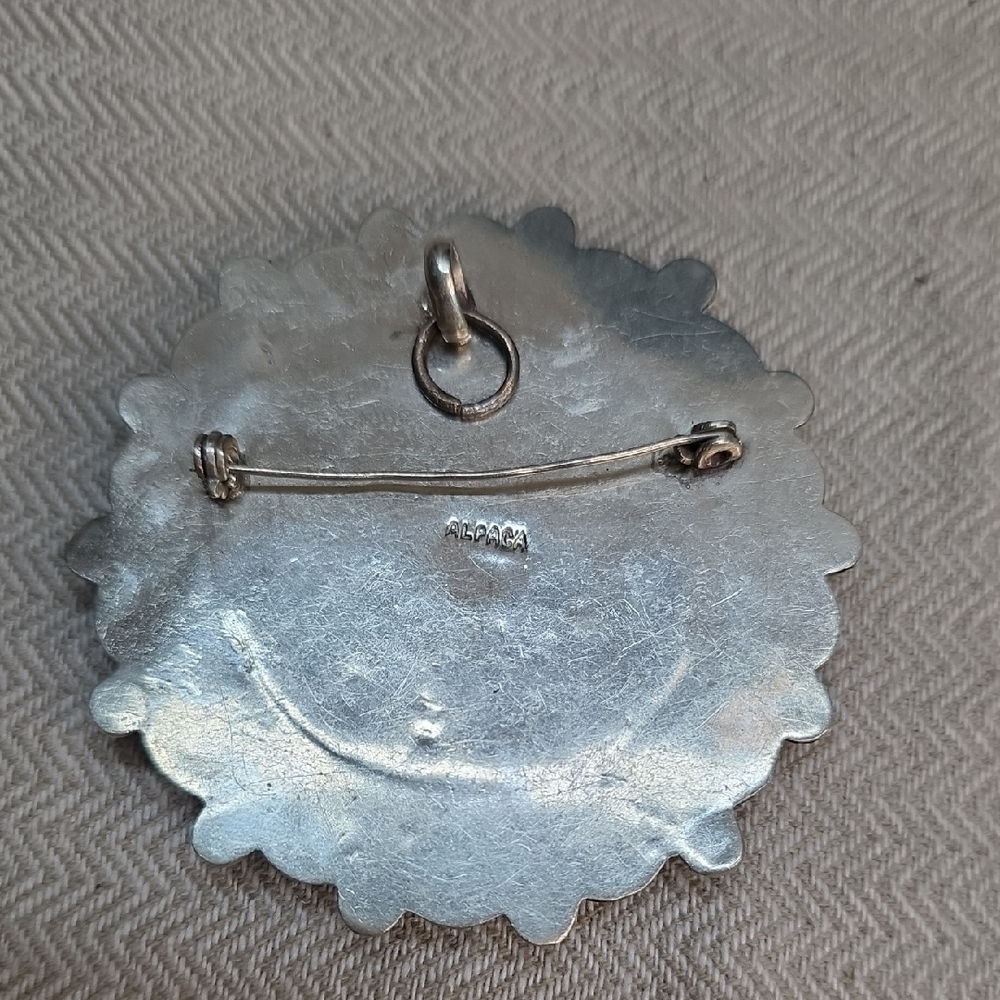 ALPACA Vintage-Inspired Blue and Silver Brooch - Picture 3 of 5